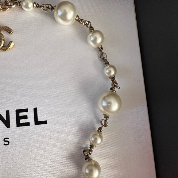 Vintage CHANEL Fall Botanical Pearl Charm Choker Rare Goldtone ✨ 🐰🍂 - Picture 10 of 10
